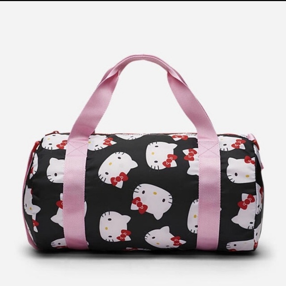CONVERSE x HELLO KITTY DUFFLE BAG - Picture 2 of 7